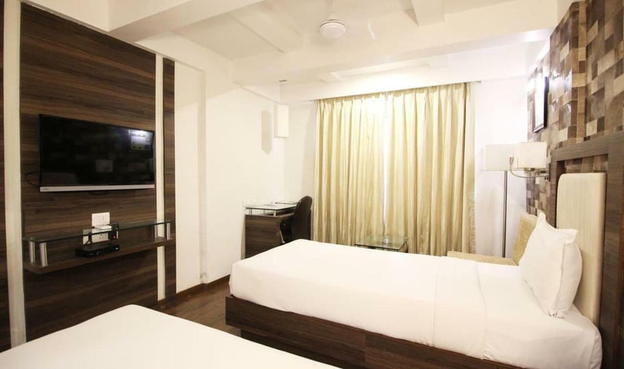 Hotel Aaram Orchard Ahmedabad Luaran gambar